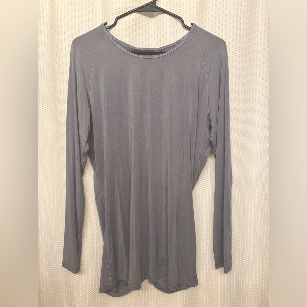 Lululemon Long sleeve open back yoga top